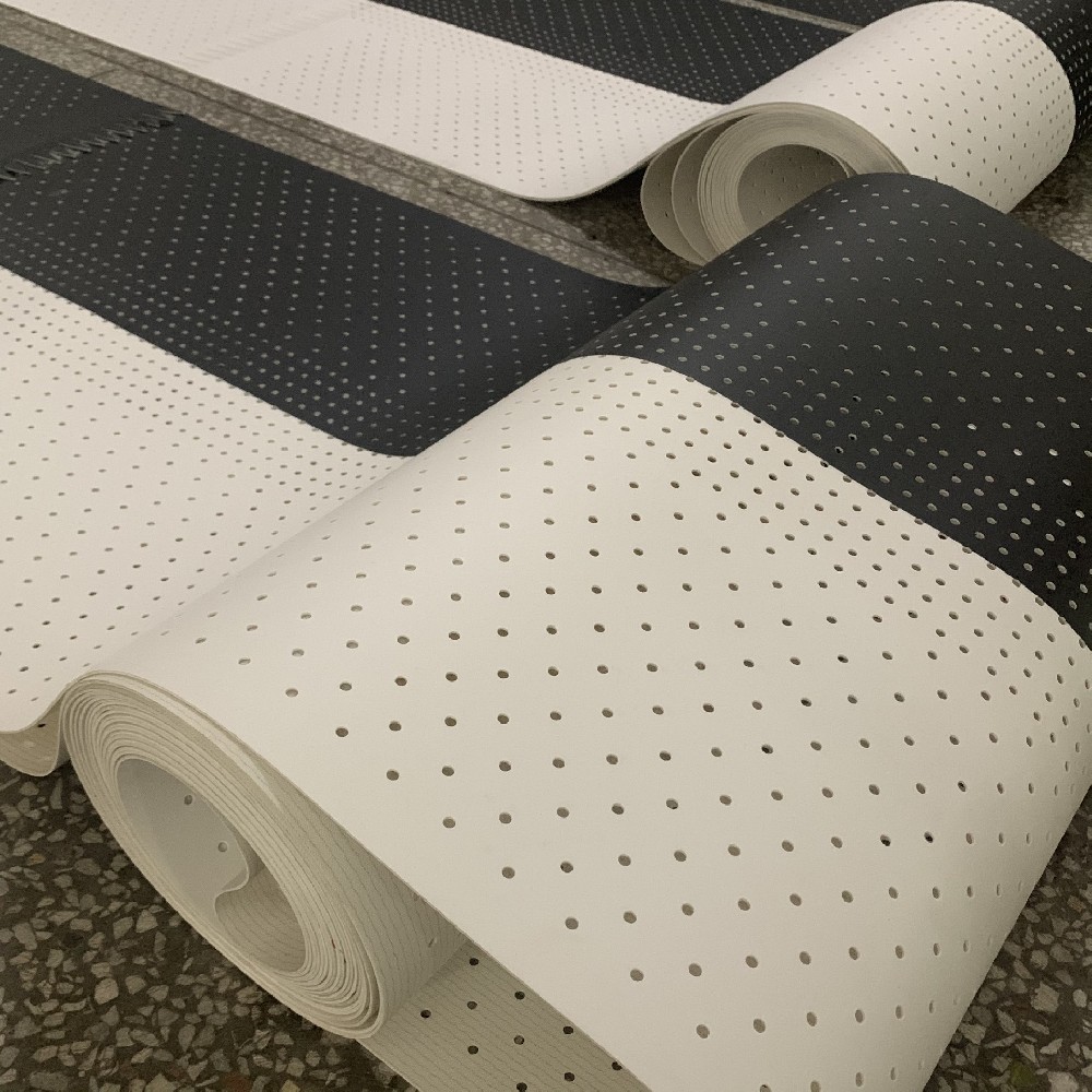 打孔吸風輸送皮帶（dài）激光禮盒印刷機切割機PVC視覺定位黑灰白屏傳輸（shū）