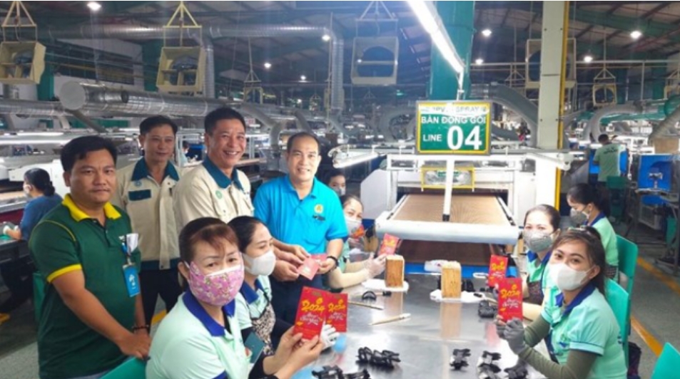 知名鞋企撐（chēng）不（bú）住了！耐克代工大廠宣（xuān）布招聘上千工人！