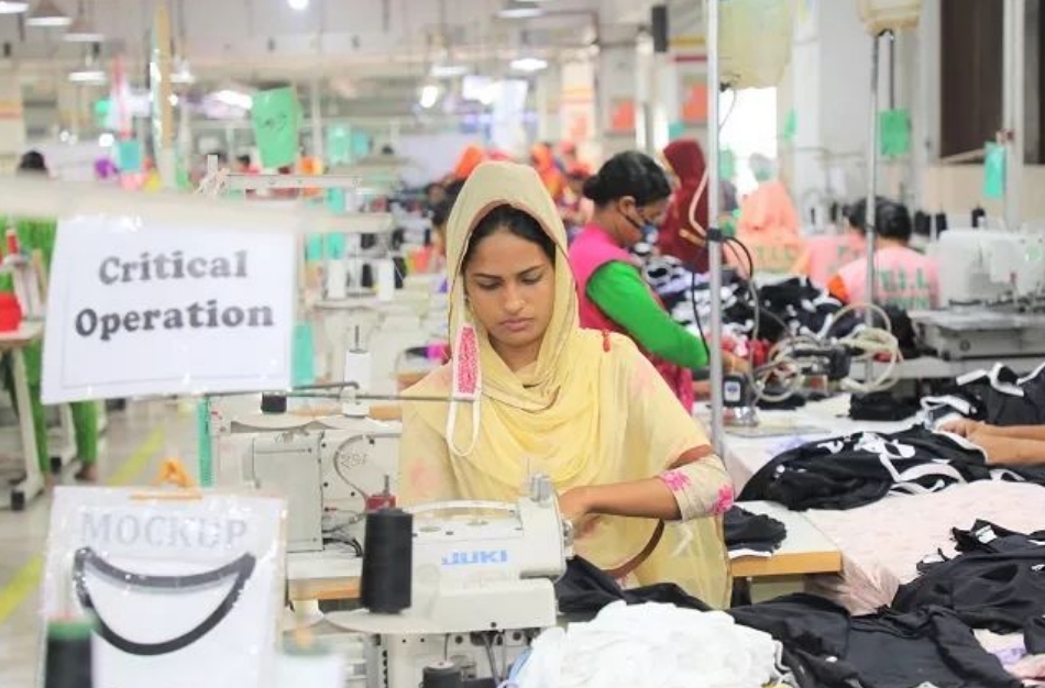 在（zài）全球服裝出口（kǒu）市場上，第二（èr）和第三大出口（kǒu）國差距擴大，但仍麵臨挑戰