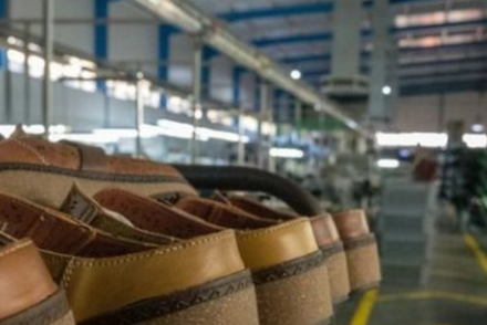 訂單猛漲，大批美（měi）國客戶向（xiàng）越南（nán）工廠施壓，要求90天內，盡快出貨